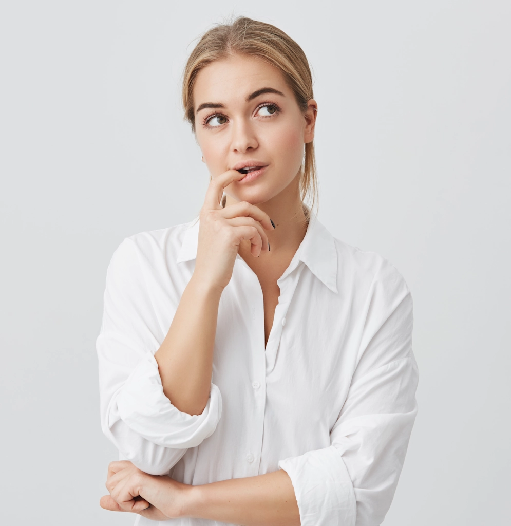 femme en cours de réflexion