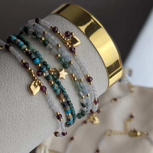 Eclat de sérénité – bracelet aigue marine et perle dorée 3 mm – Image 4